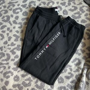 Tommy Hilfiger Black Hoodie/Joggers